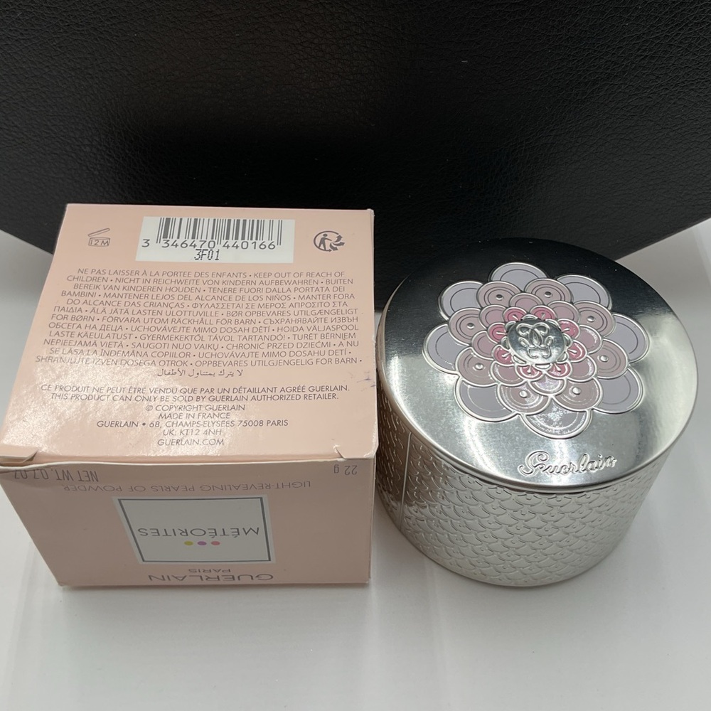 💕HOST PICK💕 Guerlain Light Reflecting Pearls of Powder 2 Clair/Light BNIB & Rare - Picture 10 of 16